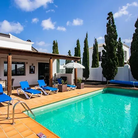 Eslanzarote Longa, Super Wifi, Heated Pool, Sat Tv * يايثا