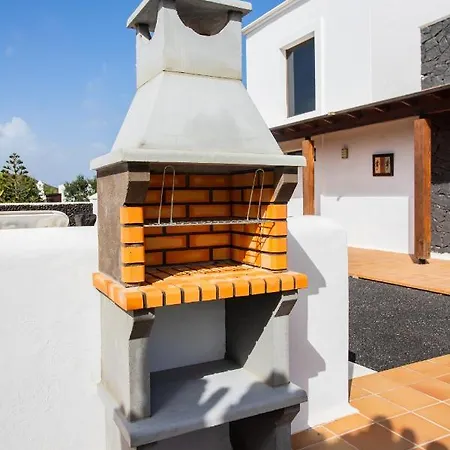 Eslanzarote Longa, Super Wifi, Heated Pool, Sat Tv * يايثا