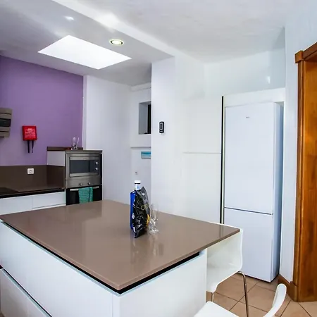 Eslanzarote Longa, Super Wifi, Heated Pool, Sat Tv Yaiza (Lanzarote)