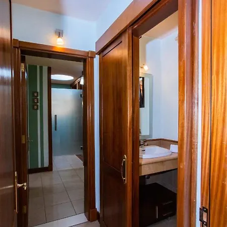 Eslanzarote Longa, Super Wifi, Heated Pool, Sat Tv Vila