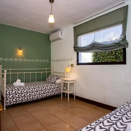 Eslanzarote Longa, Super Wifi, Heated Pool, Sat Tv וילה יאיזה