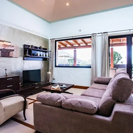 Eslanzarote Longa, Super Wifi, Heated Pool, Sat Tv * יאיזה